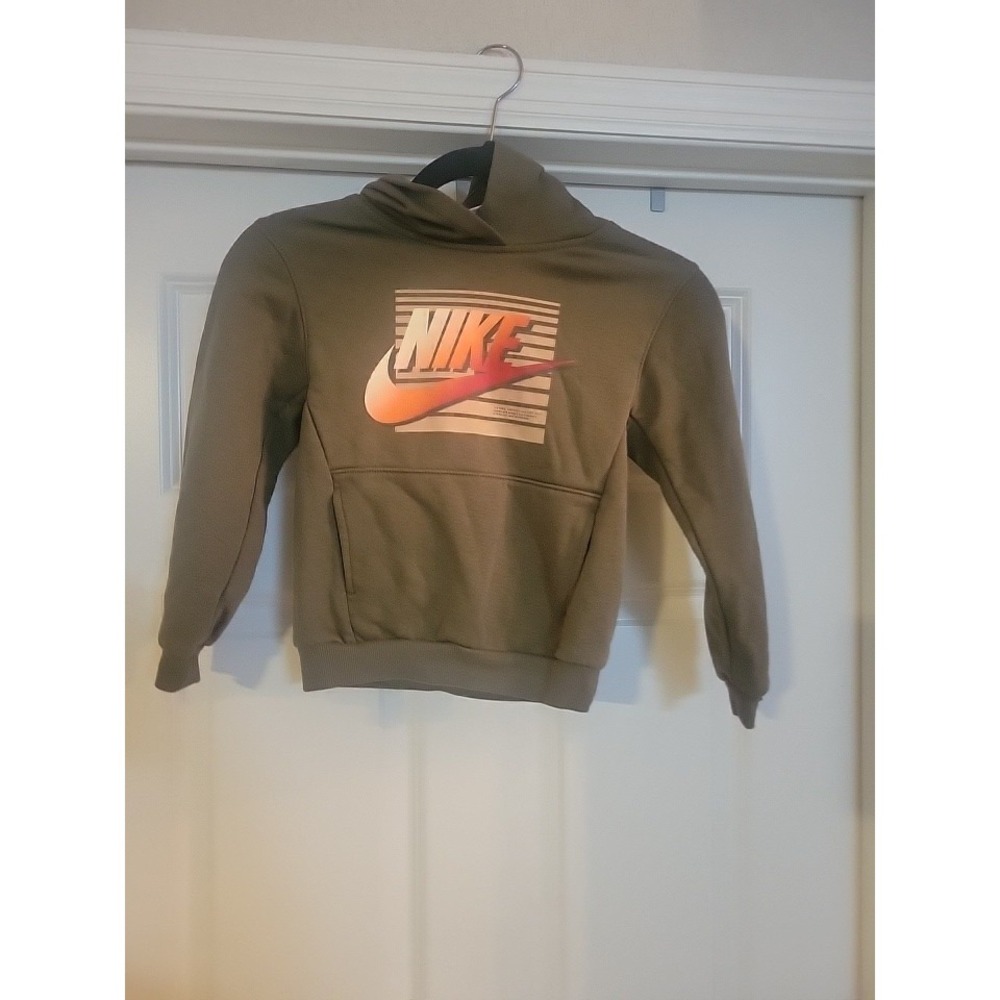 Nike Kids Hoodie Olive Green Graphic Swoosh Logo Fleece Pullover Sweatshirt MED